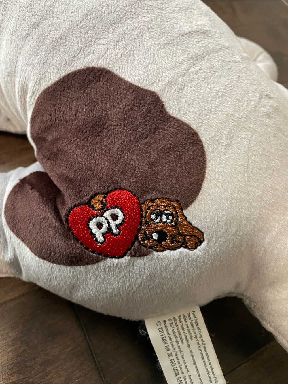 Pound Puppy 2019 18 Inch Hasbro Plush - Picture 4 of 9